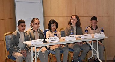 Öğrenciler, sözde Ermeni soykırımı yalanını belgelerle anlattı