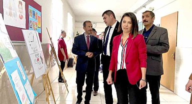 Öğrencilerden sıfır atık sergisi