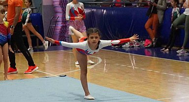 Okullar sporları artistik cimnastik il birinciliği yapıldı