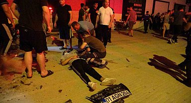 Otomobil market duvarına daldı: 5 yaralı