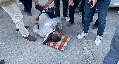 Otomobil yayaya çarptı: 1 yaralı