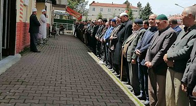 Oy kullandıktan sonra dönüş yolunda hayatını kaybetti