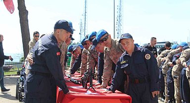 Özel bireyler asker üniforması giyerek yemin etti