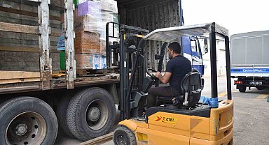 Pendik Belediyesi deprem bölgesine yardımlarına devam ediyor