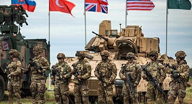 Pentagon'dan "Türk bayraklı" paylaşım