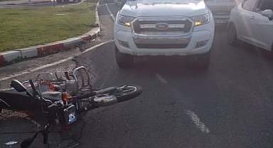 Pikap ile motosiklet çarpıştı: 1 yaralı