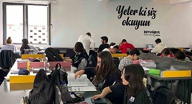 Pursaklar'da gençler sınavlara millet kıraathanelerinde hazırlanıyor