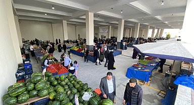 Pursaklar'da Karaca Pazar Alanı yenilenen yüzü ile hizmette