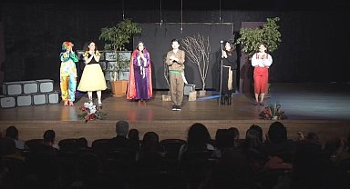 "Cadının Kutusu" isimli çocuk tiyatro oyunu sahnelendi