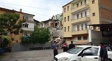 "Hasarlı bina çöktü" ihbarı polisi alarma geçirdi