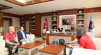 Rektör Özkan Avrupa şampiyonlarını ağırladı