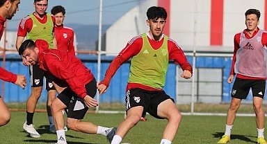 Rojhat Sağlam: "İlk kez A Takım'da oynadığım için çok mutluyum"