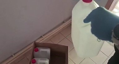 Sahte alkol üreten baba ve 2 oğlu yakalandı