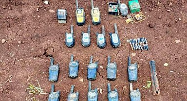 Siirt'te bölücü terör örgütüne ait patlama düzenekleri ve el telsizleri ele geçirildi