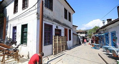 Şirince'nin tarihi çarşısında yenileme çalışmaları başladı