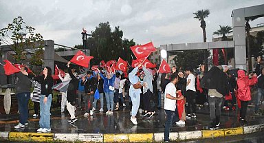 Söke'de Cumhurbaşkanı Erdoğan'ın seçim zaferi meydanda kutlandı