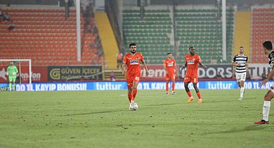 Spor Toto Süper Lig: Corendon Alanyaspor: 1 - Kasımpaşa: 3
