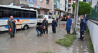 Su baskınlarının yaşandığı Turgutlu'da ekipler anında müdahale etti