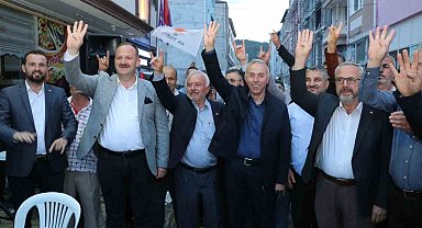 Taşovalılar seçim sonuçlarını kutladı