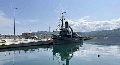 TCG Nusret Mayın Müze Gemisi Amasra'da ziyarete açıldı