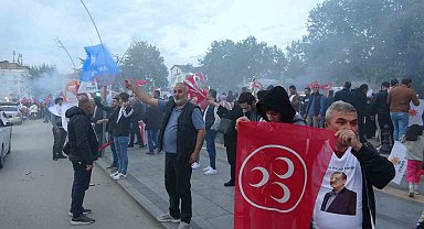 Tokat'ta vatandaşlar seçim sonucunu kutlandı