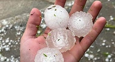 Ürdün'e ceviz büyüklüğünde dolu yağdı