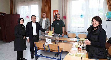 Vali Cevdet Atay oyunu kullandı