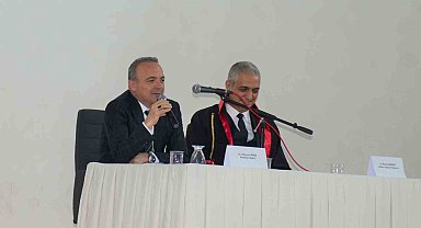 Vali Öner, mesleki tecrübelerini öğrencilerle paylaştı