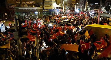 Van'dan Kılıçdaroğlu'na sloganlı uğurlama