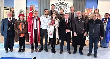 Vize verilmediği için 1,5 ay sonra İsveç'te doğum yapacak eşinin yanına gidemiyor