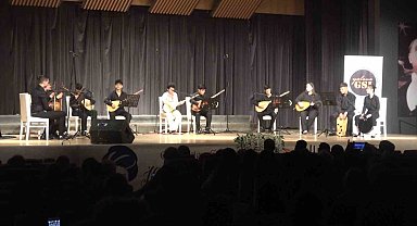 Yalova Güzel Sanatlar Lisesi öğrencilerinden müzik ziyafeti