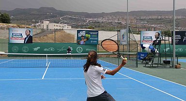 Yerli ve yabancı sporcular, Şırnak Cudi Cup Tenis Turnuvası'nı değerlendirdi