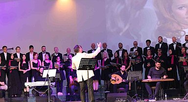 Yeşilçam Film Müzikleri Konseri büyük ilgi gördü