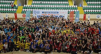 Yıldırım'da Gençlik Oyunları'nda görkemli final