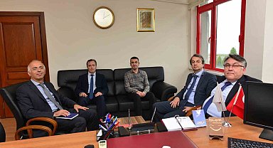 ZBEÜ Rektörü Özölçer'den Zonguldak MYO'ya ziyaret