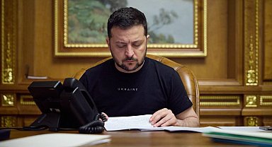 Zelenskiy'den Cumhurbaşkanı Erdoğan'a tebrik telefonu