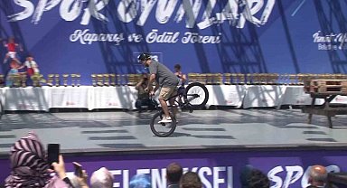 15. Geleneksel Ümraniye Spor Oyunları'nda ödüller sahiplerini buldu