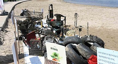 1,8 ton atık toplandı, denizden çıkanlar "pes" dedirtti