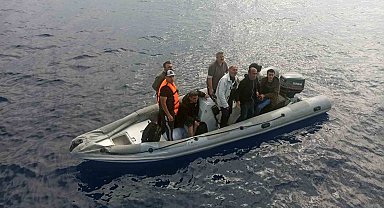 2 göçmen kaçakçılığı şüphelisi yakalandı, 6 göçmen kurtarıldı