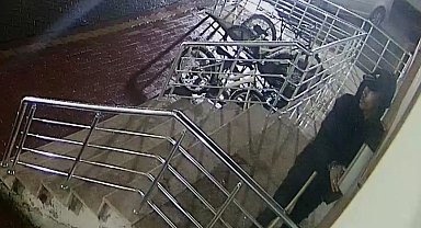 20 yıl kesinleşmiş hapis cezası olan şüpheli ayakkabı çalarken yakalandı