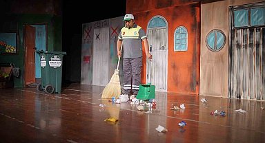 'Çöp Avcısı' miniklerle buluştu