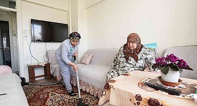 'Vefa Hizmeti' yaşlıların yüzünü güldürüyor