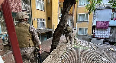 'Yüzüncü Yıl Operasyonu'nda uyuşturucu tacirlerine eş zamanlı baskın