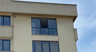 4. kattan düştü, yaralı kurtuldu