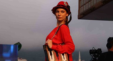 580 yıllık keşandan yapılan kıyafetler Rize'de sergilendi