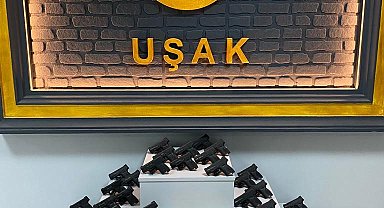 63 ruhsatsız telefon ele geçirildi