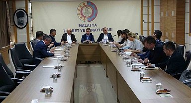 AB Büyükelçisi'ne depremin ekonomiye verdiği zarar anlatıldı