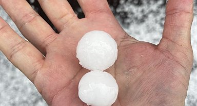 ABD'de şiddetli dolu yağışına konserde yakalandılar