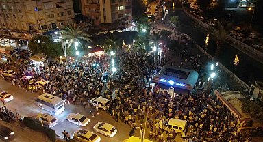 Adana Demirspor'un, Avrupa'ya gitmesi kentte coşkulu şekilde kutlandı