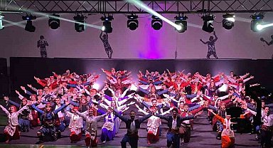 Afyonkarahisar Bolvadin'de Halk Dansları gecesi